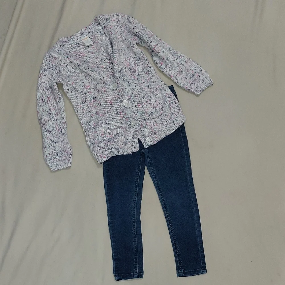 Gymboree Speckled Knit Sweater With Falls Creek Jeggings 4/5